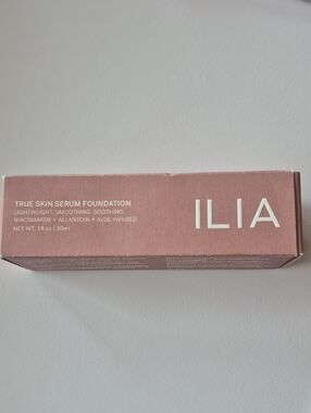 ILIA True Skin Serum Foundation - Dusty Rose Packaging
